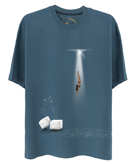 Water With Ice Design Unisex Oversize Tshirt