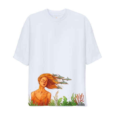 Girl In The Ocean Unisex Oversize Tshirt